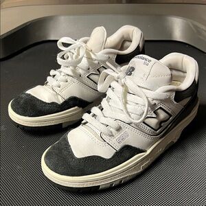 New Balance | Women’s Size 4 White&Black 550 Sneakers
